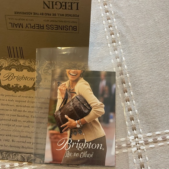 Brighton purse - Picture 4 of 9